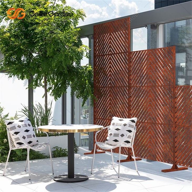 Laser Cut Modern Screen Home